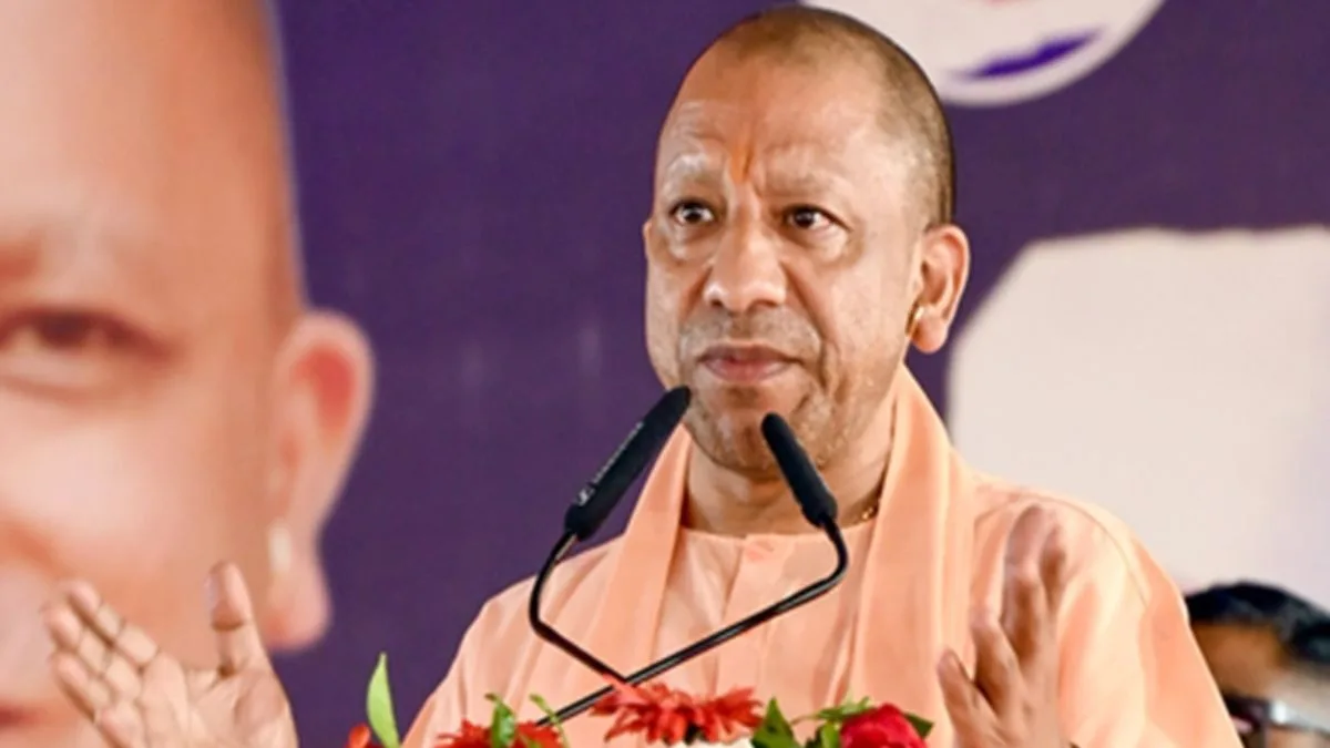Yogi Adityanath in Siwan: Only NDA Can Ensure a Developed and Secure Bihar