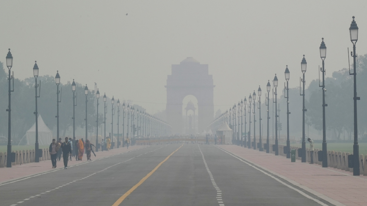 Delhi Chokes Again: No Respite from Severe Air Pollution as AQI Remains Hazardous