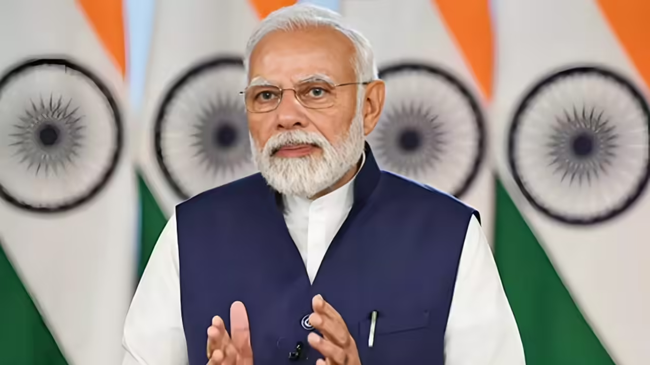 PM Modi Slams RJD–Congress, Says NDA Symbolises Development While Opposition Stands for “Destruction”