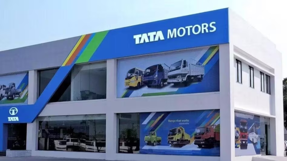 Tata Motors Share Price Surges After JPMorgan, Bank of America Initiations; Target Set at ₹475