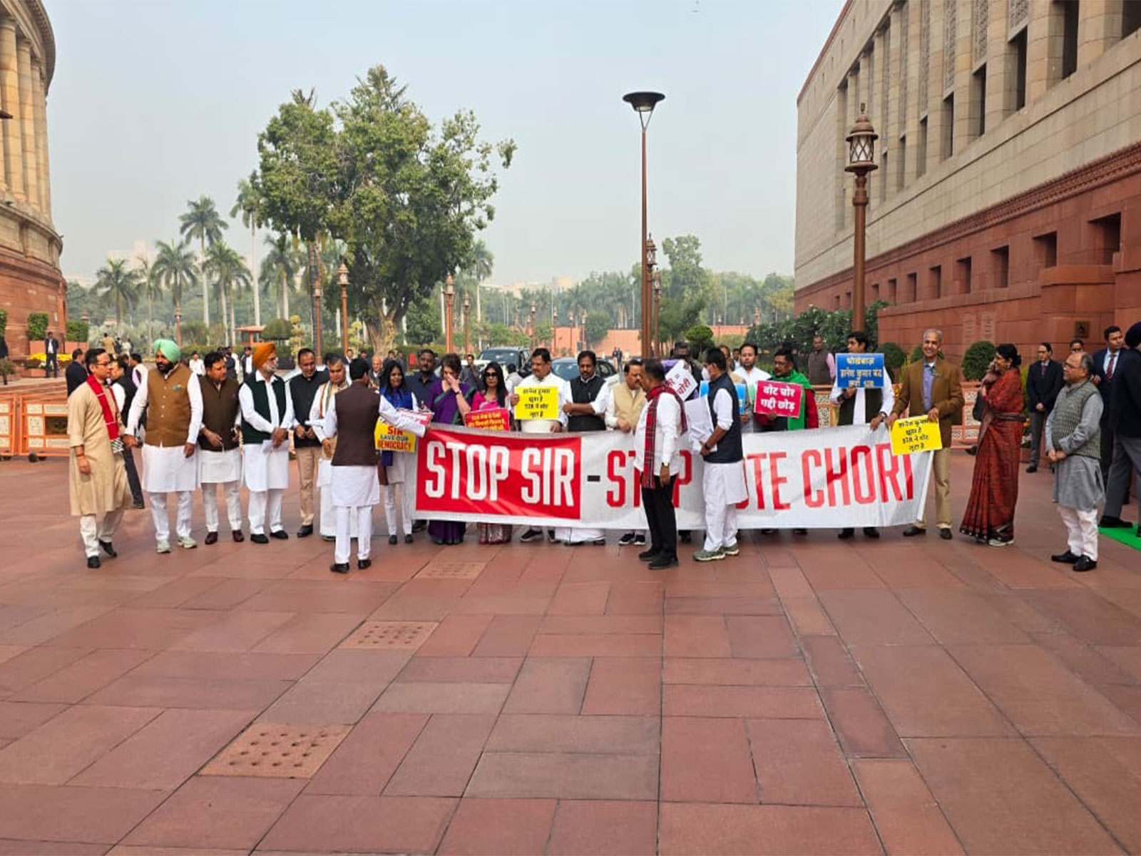 Winter Session Day 2: SIR Stir Continues as INDI Bloc Protests in Parliament