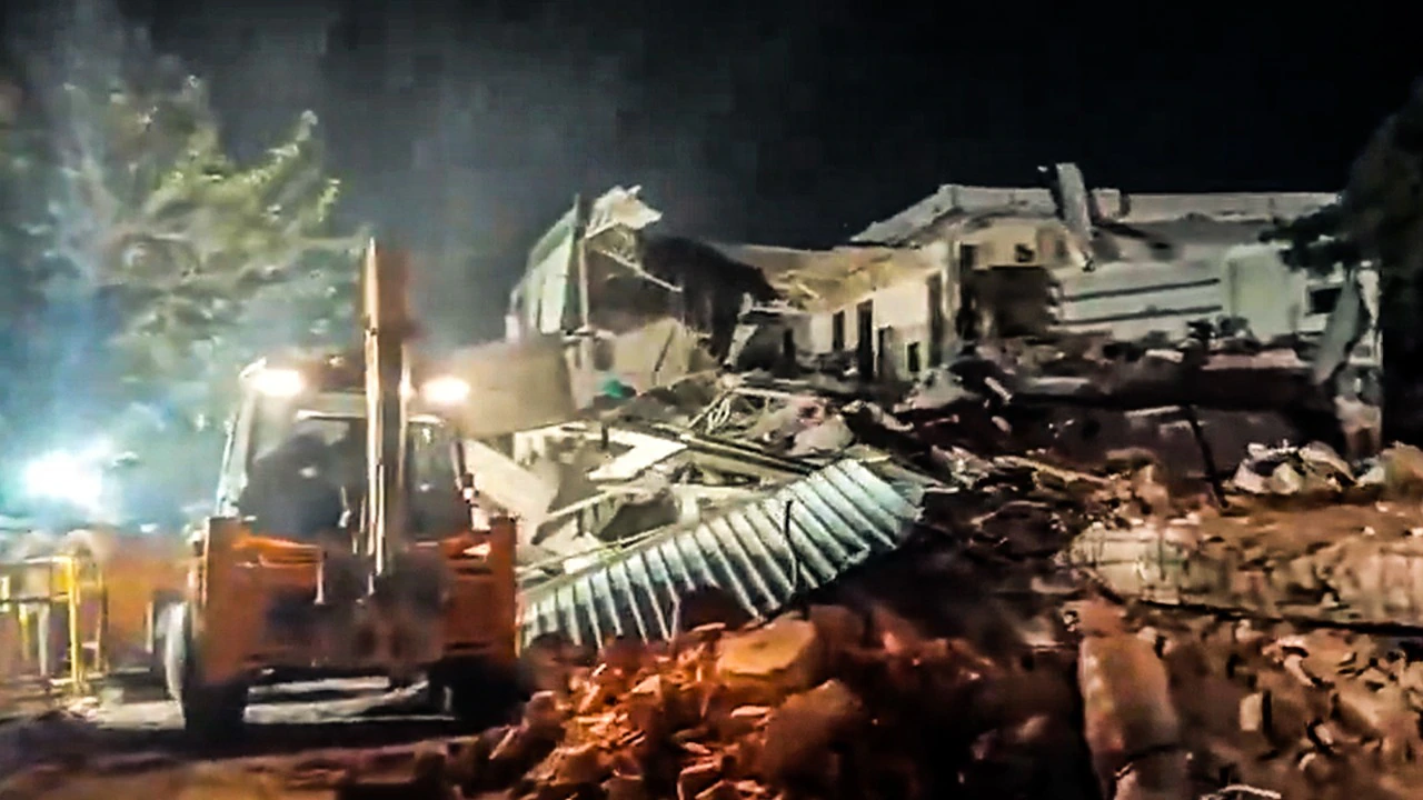 Tensions Flare in Delhi After Anti-Encroachment Drive Around Mosque