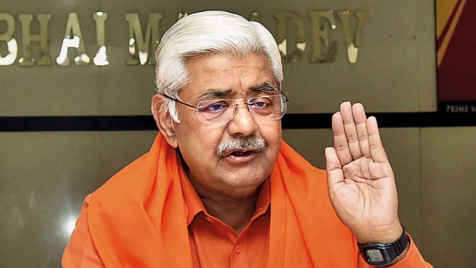 VHP’s Alok Kumar Condemns Grave-Digging Slogans at JNU, Calls It Unacceptable