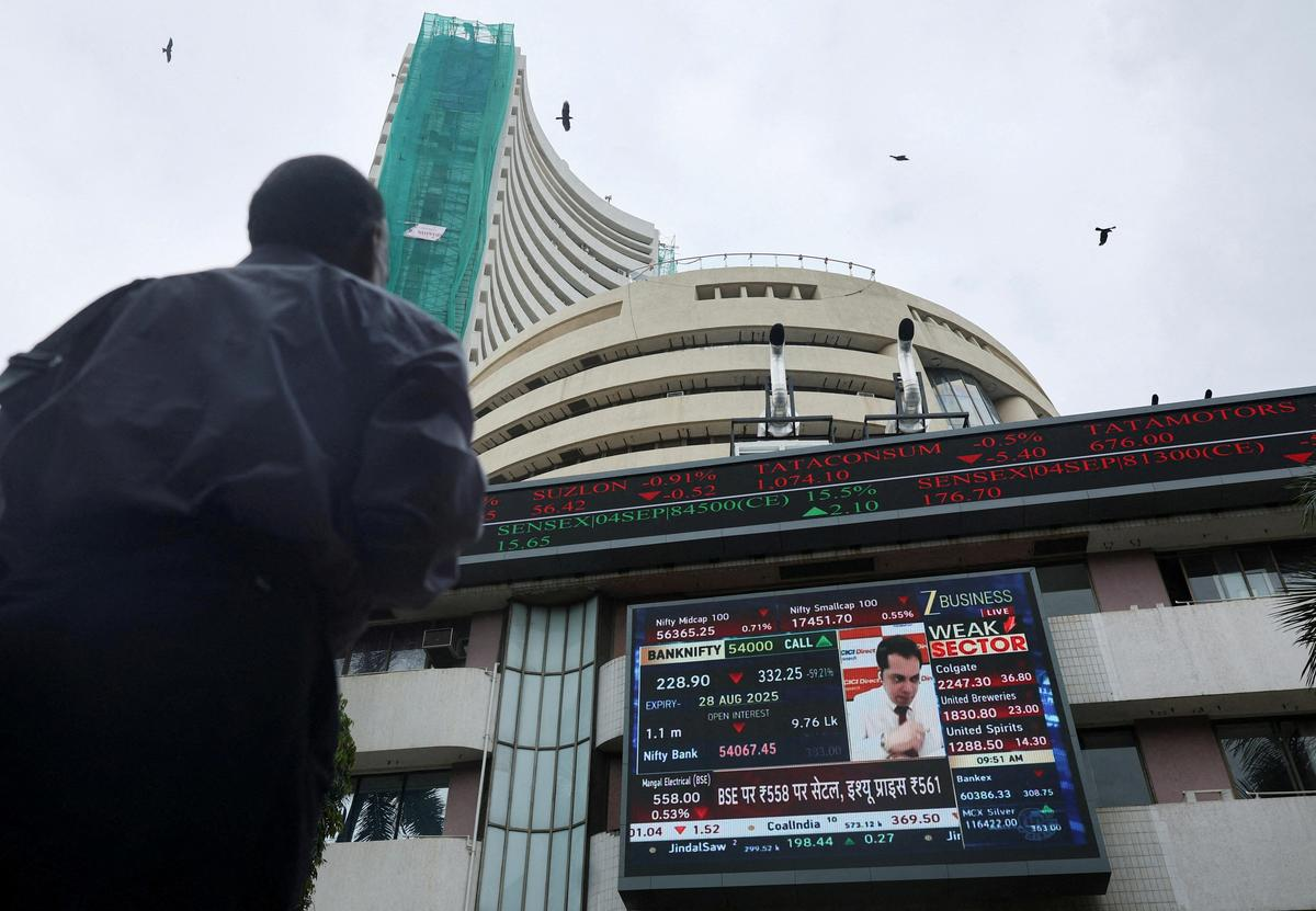 Nifty and Sensex Open Lower Amid Fresh US Tariff Threats