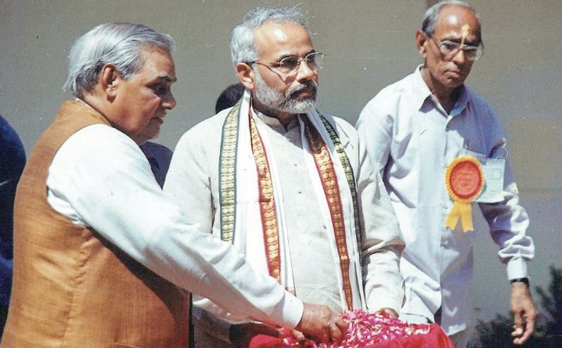 PM Modi Extends Greetings on Somnath Swabhiman Parv, Recalls Temple’s Thousand-Year Legacy