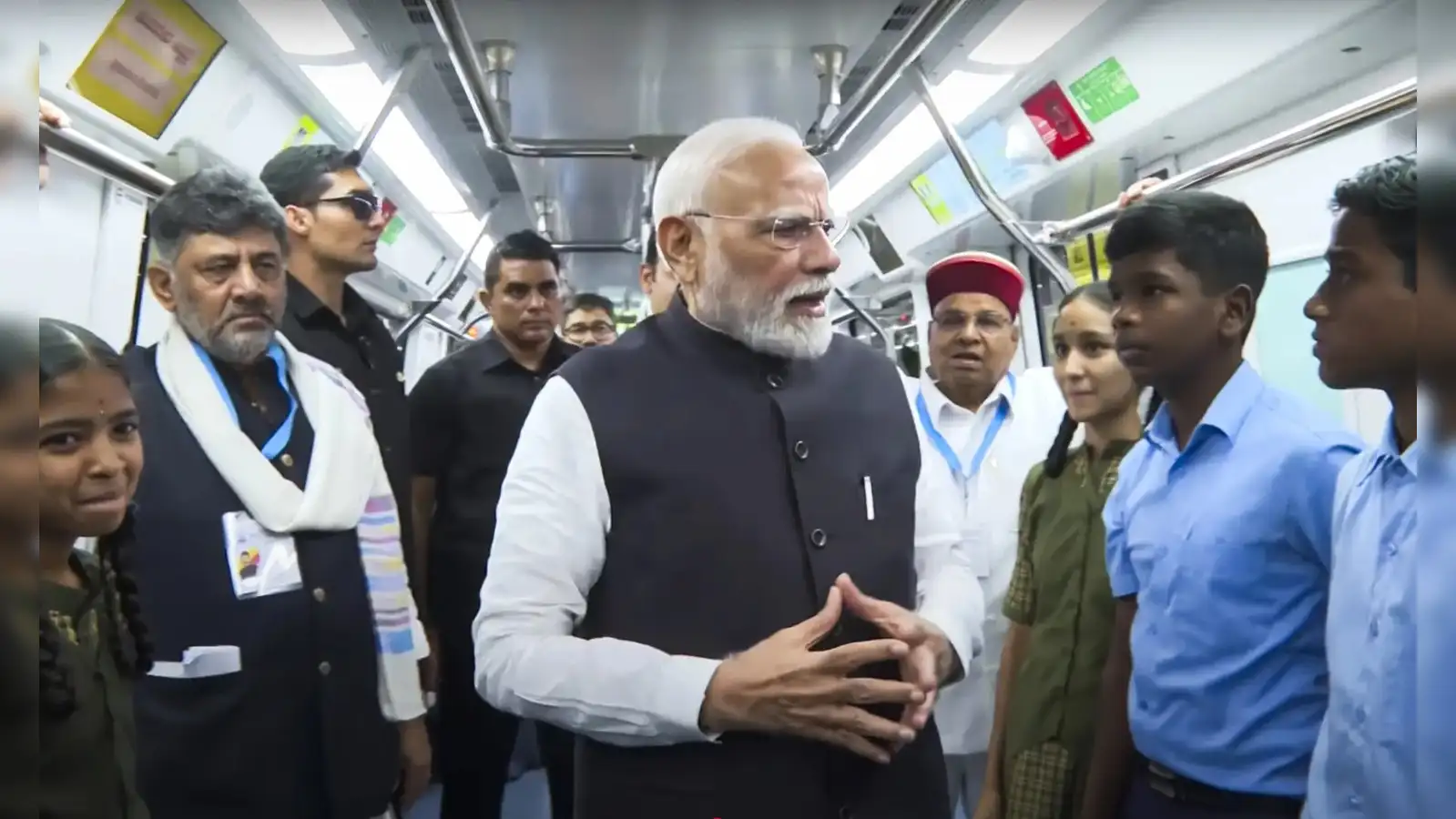 PM Modi Reviews India’s Economic Growth, Calls For Faster Infra Execution