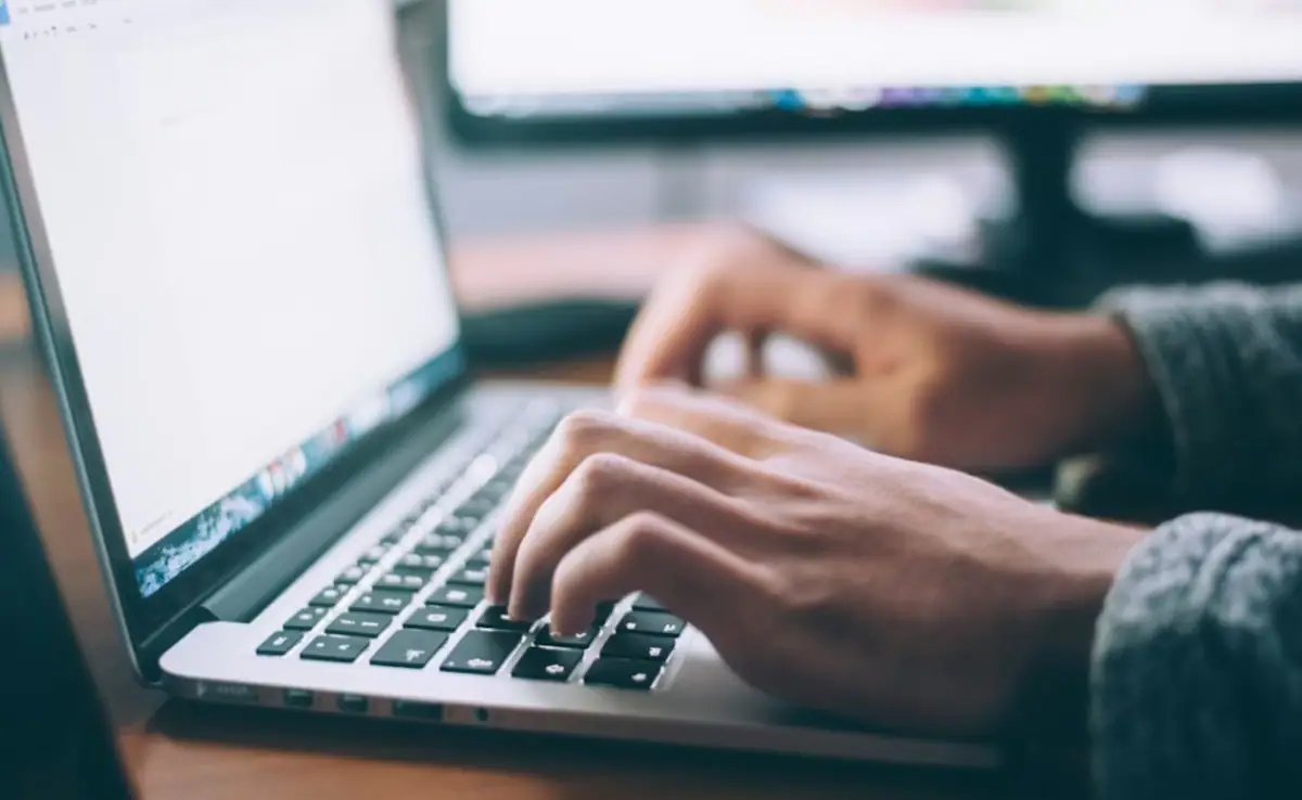 Job Listing Seeking ‘Non-Kannada’ HR Head Triggers Linguistic Row in Bengaluru