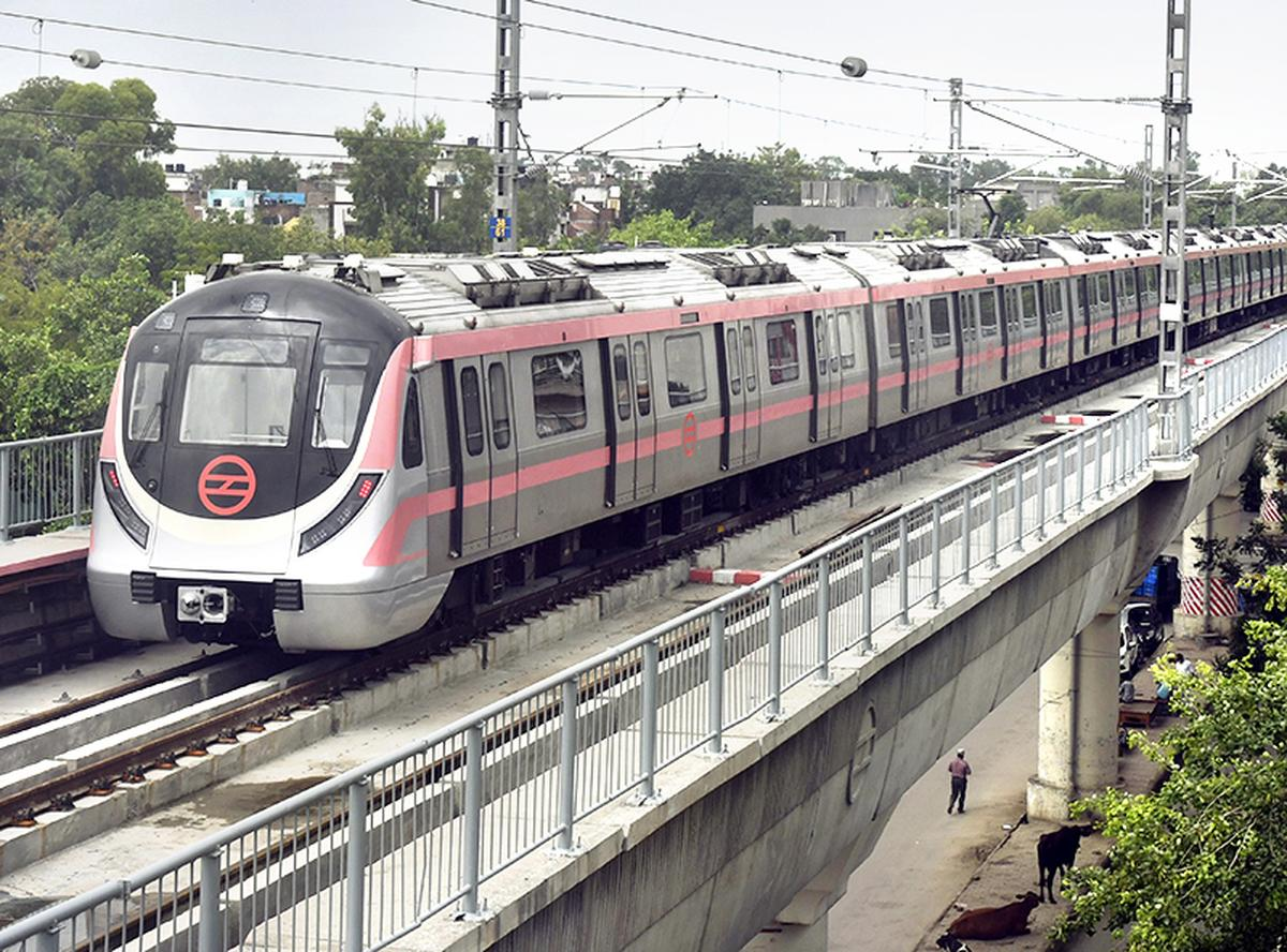 US Tourist Alleges Sexual Harassment by Teen on Delhi Metro, Says Incident Has Shaken Her Sense of Safety